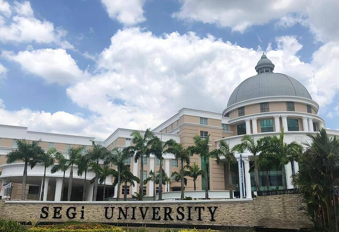 马来西亚世纪大学